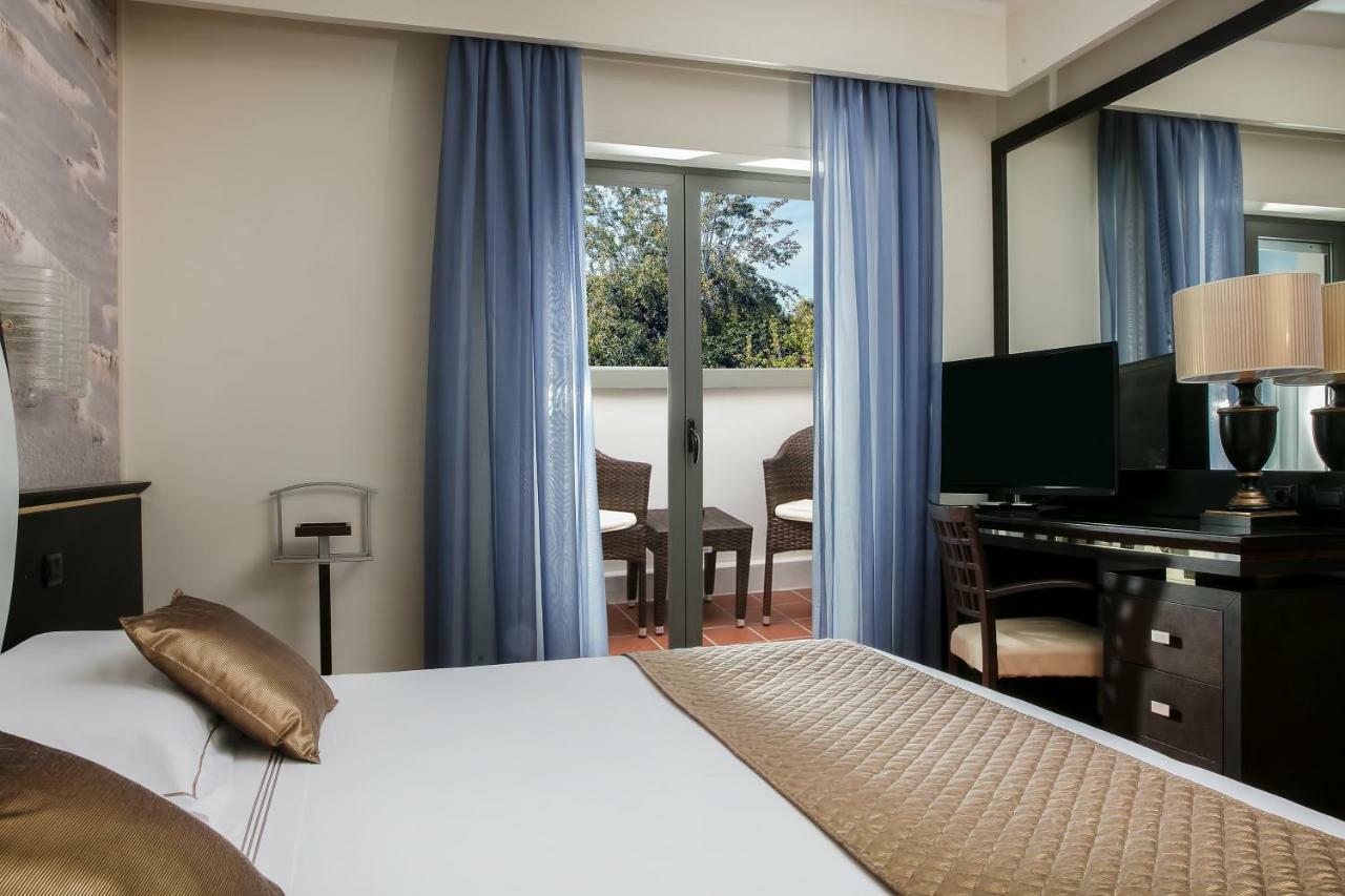 Hotel St.Mauritius Форте-деи-Марми Экстерьер фото